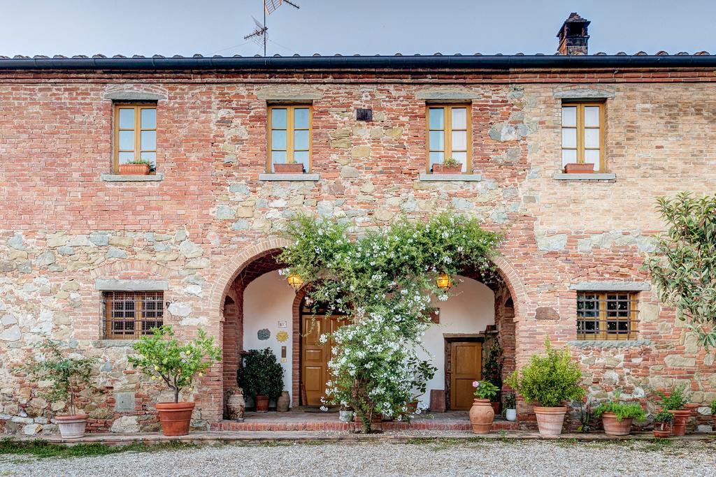 Agriturismo Il Poggiarello Foiano Della Chiana Eksteriør billede