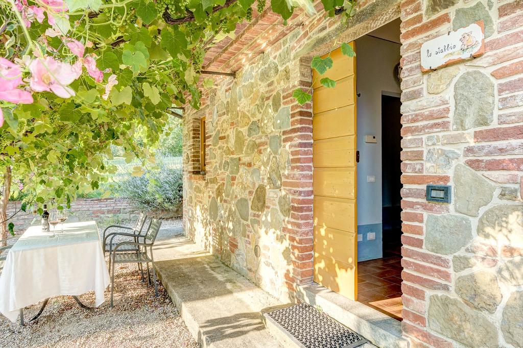 Agriturismo Il Poggiarello Foiano Della Chiana Eksteriør billede